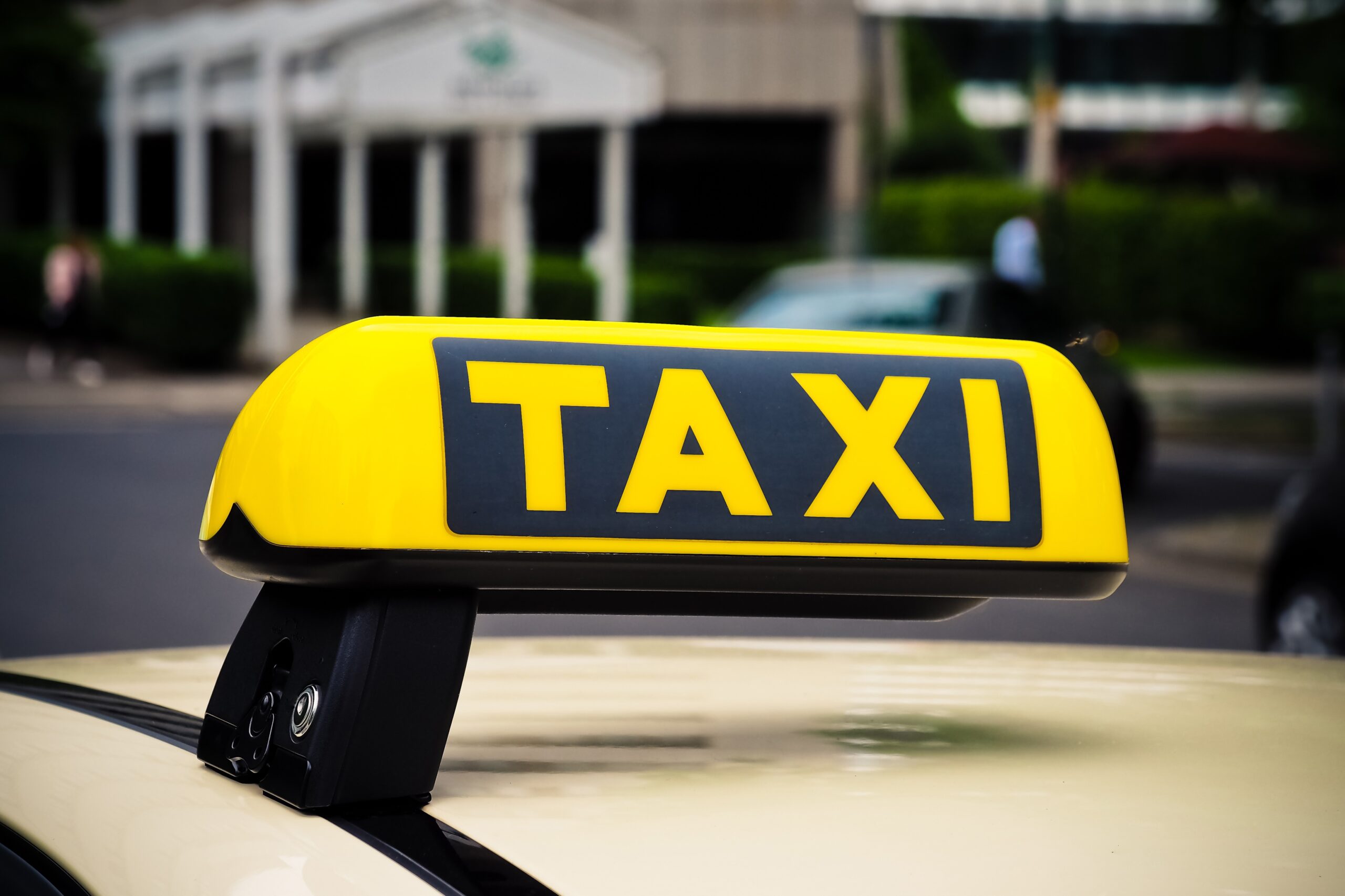 Taxi Service in Mornington